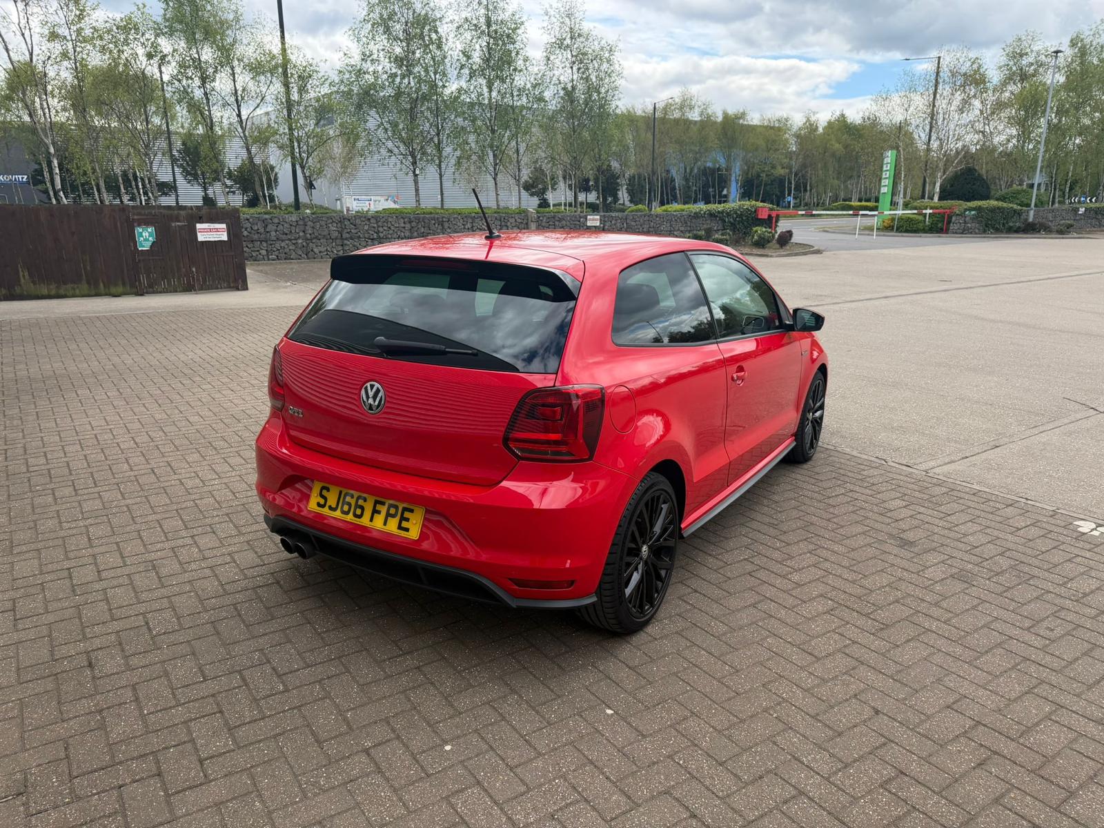 2016 Volkswagen Polo GTi - Image 4
