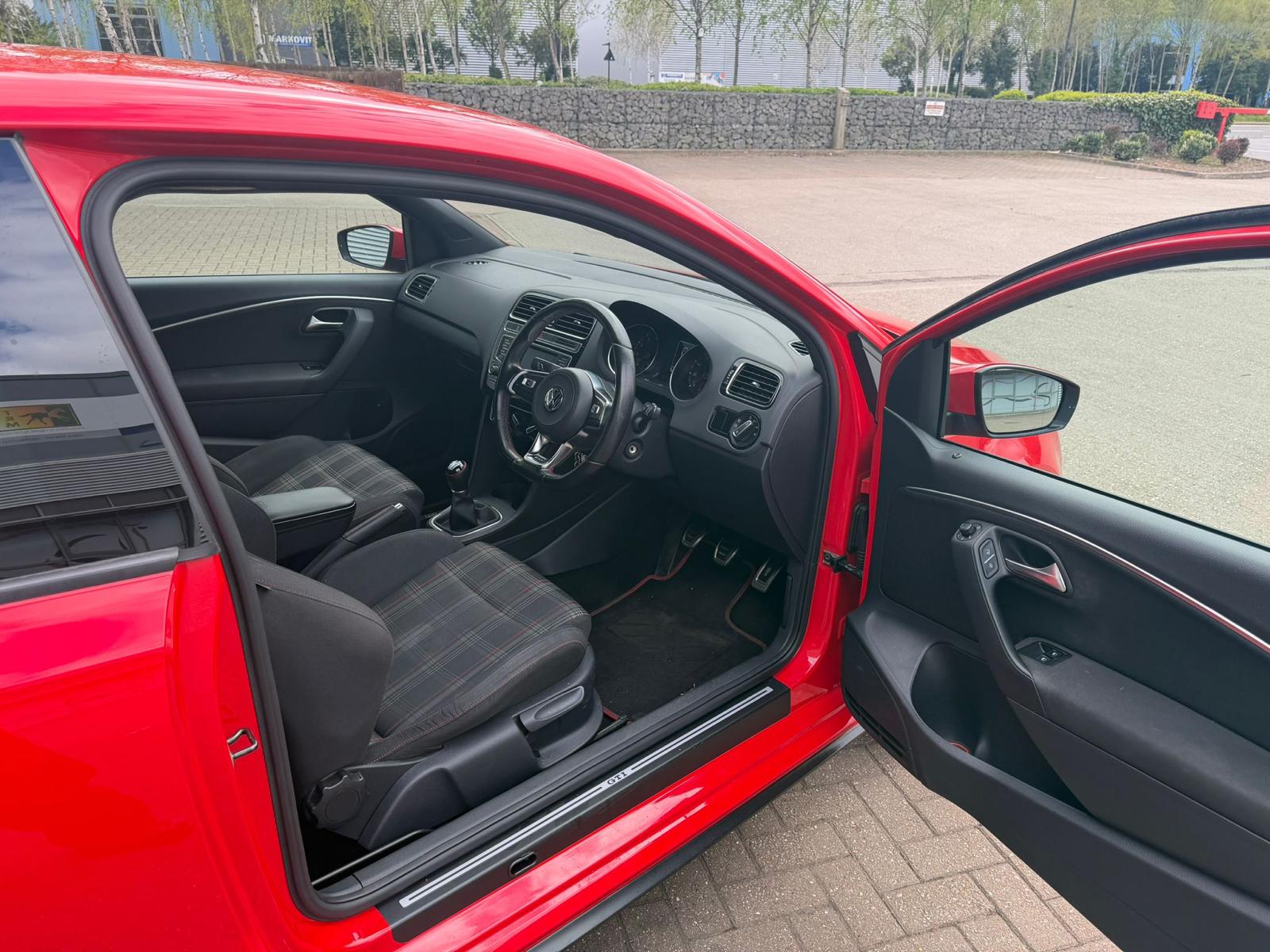 2016 Volkswagen Polo GTi - Image 12